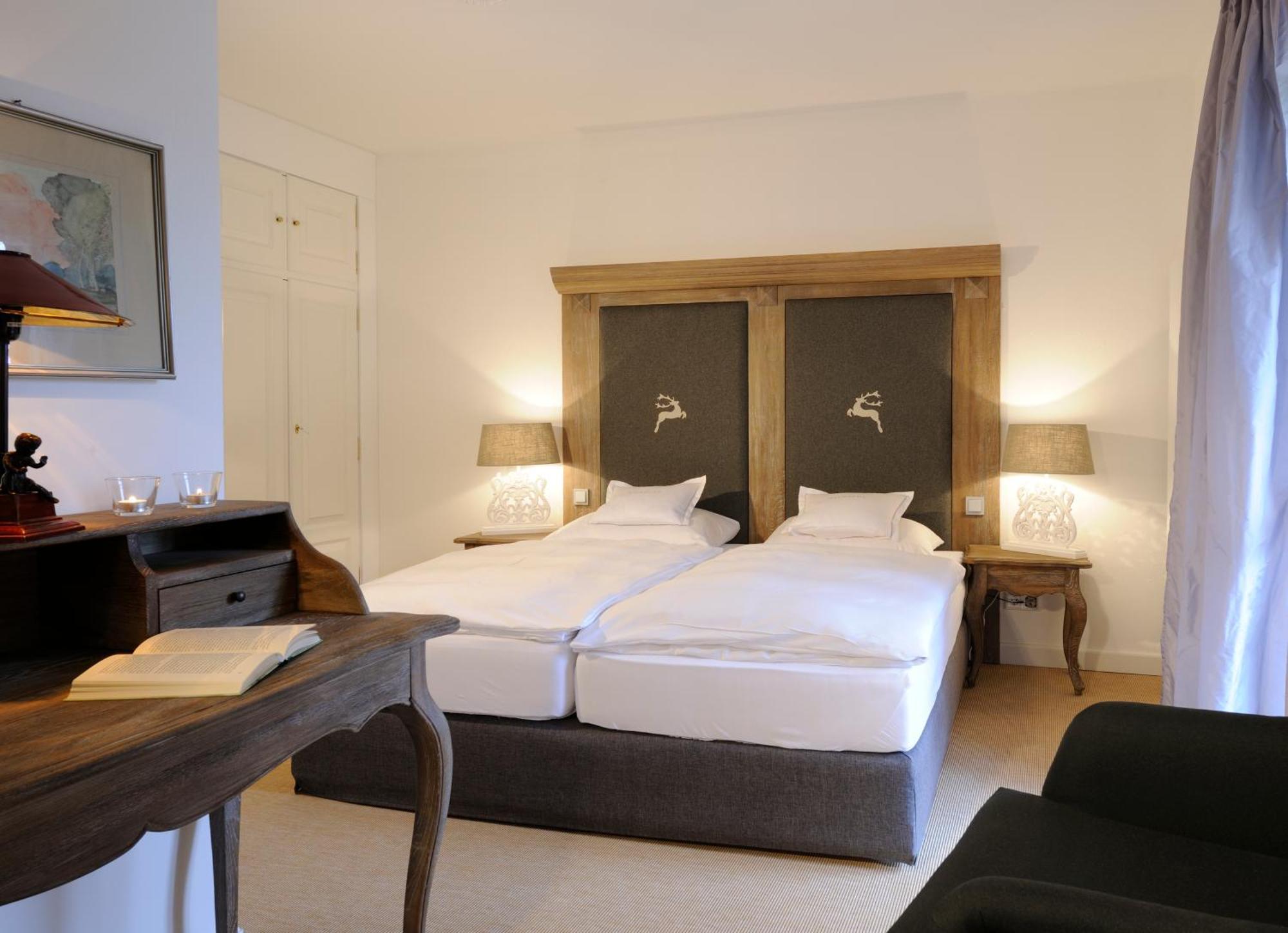 Boutique Hotel Relais Chalet Wilhelmy Bad Wiessee Bilik gambar